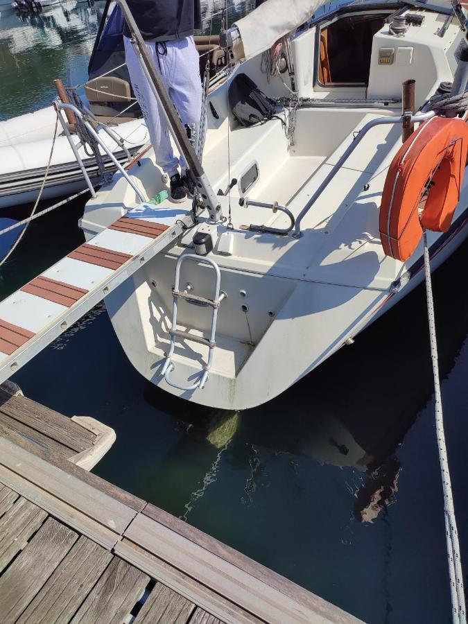 Bateau A Quai St Raphael, 4 Couchages , Voilier Etap 28I Hotell Saint-Raphaël Exteriör bild